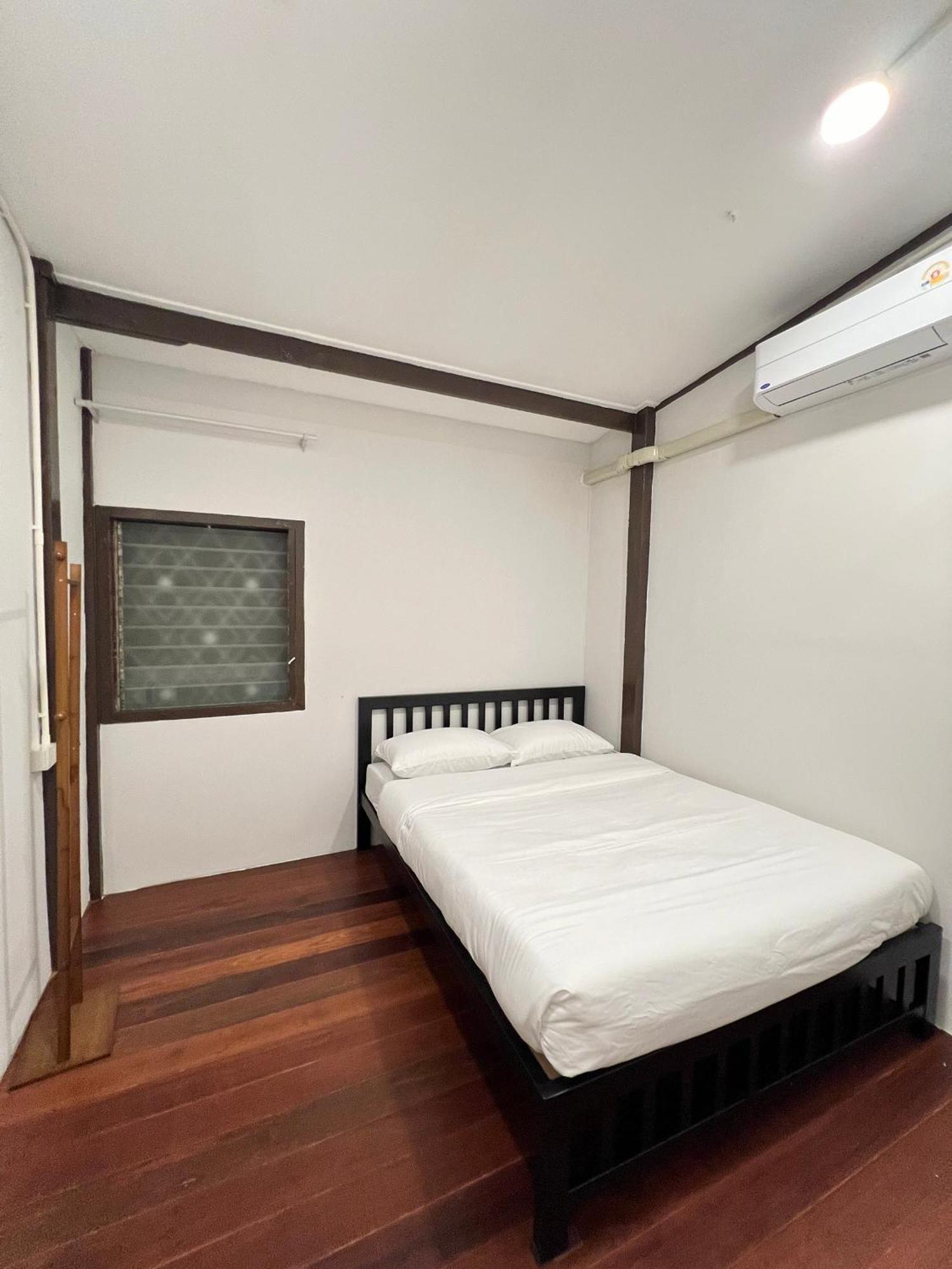 Auberge de jeunesse House Ju à Bangkok Extérieur photo