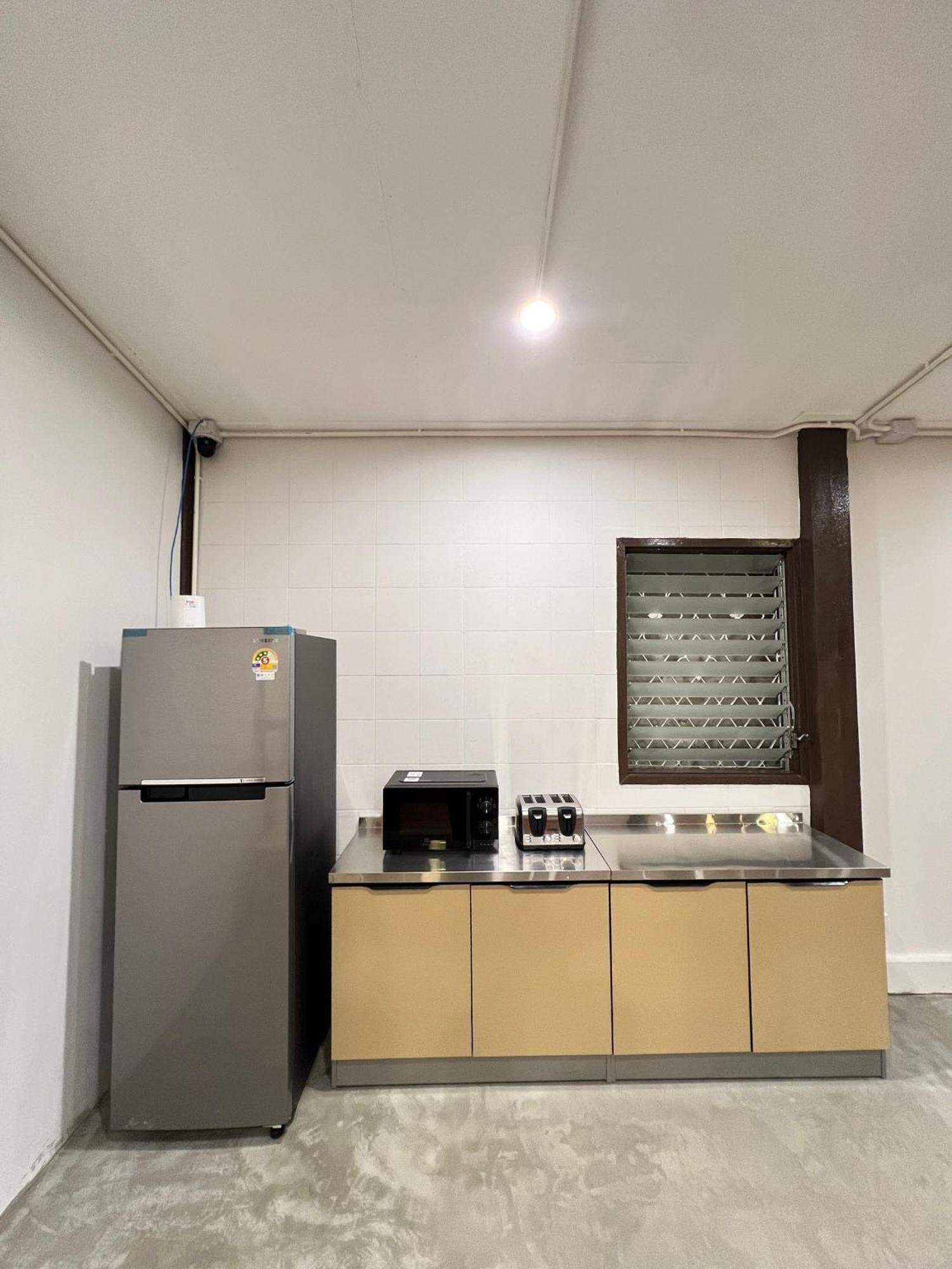 Auberge de jeunesse House Ju à Bangkok Extérieur photo