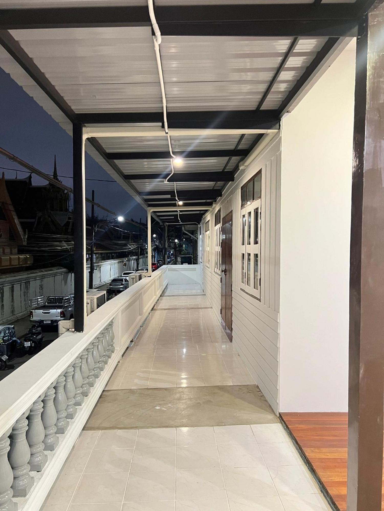Auberge de jeunesse House Ju à Bangkok Extérieur photo